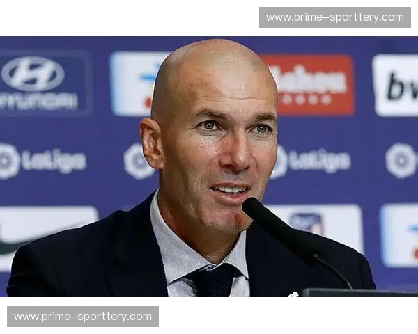 史诗对决：永恒之城的荣耀与银河战舰的星光——罗马vs皇家马德里恩怨录